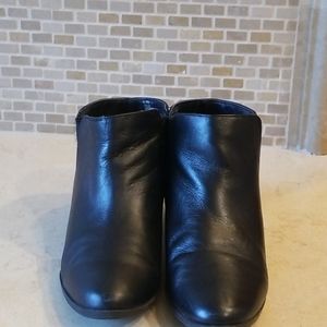 Apri  leather ankle boots.